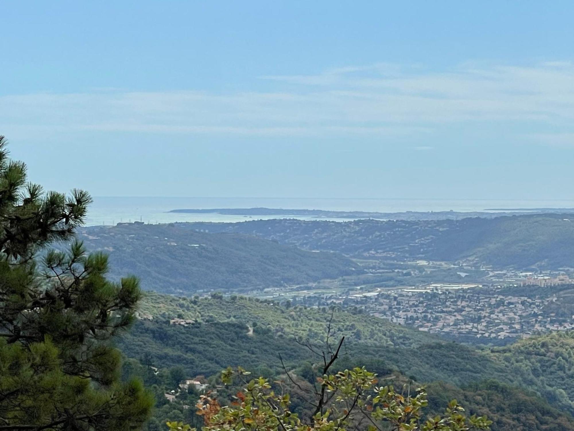 Rez De Jardin, Entre Mer Et Montagne Леван Экстерьер фото
